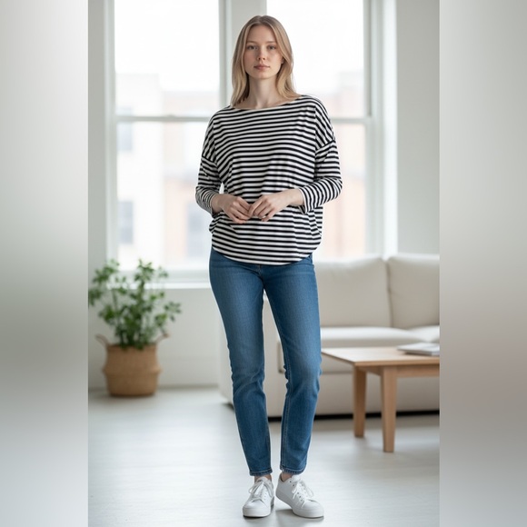 CAbi Tops - CABI stretch black/white striped Women's Top, medium